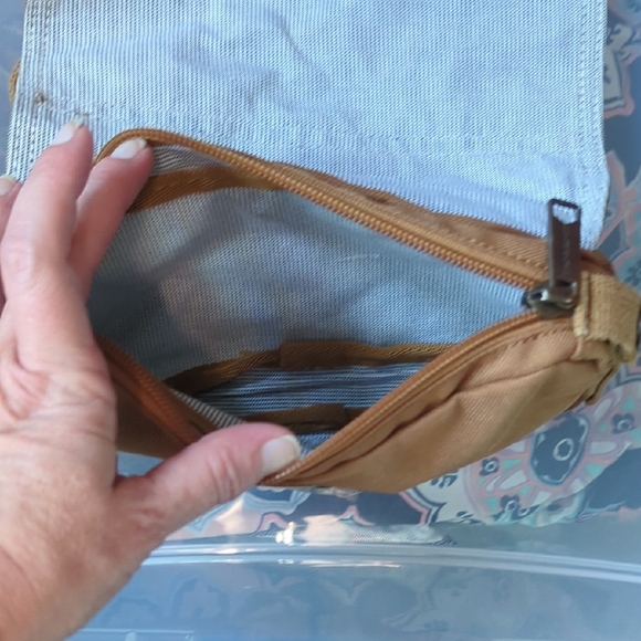 Carhartt Brown Crossbody Pouch - Picture 2 of 4